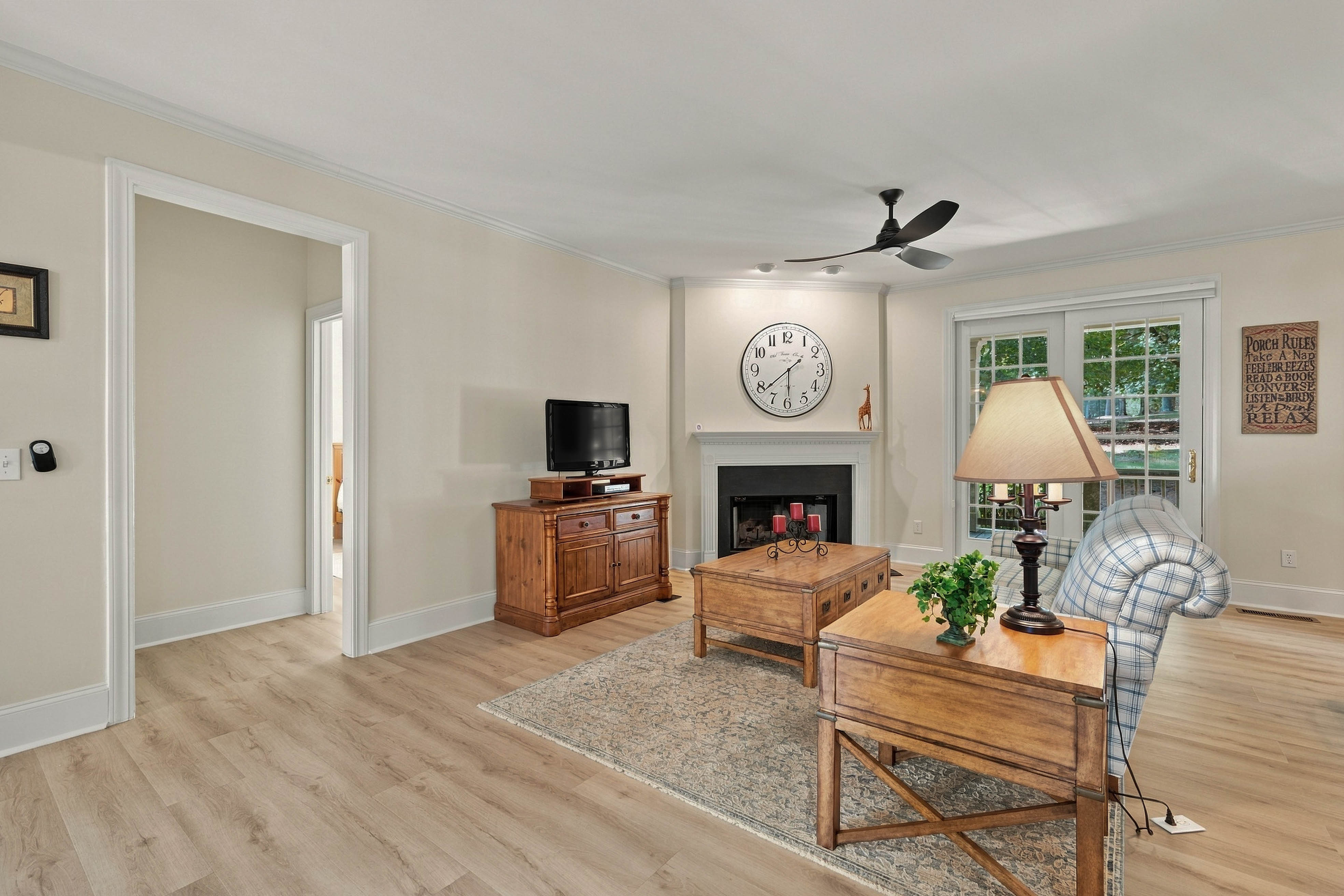 108 Mayfair Court image 9